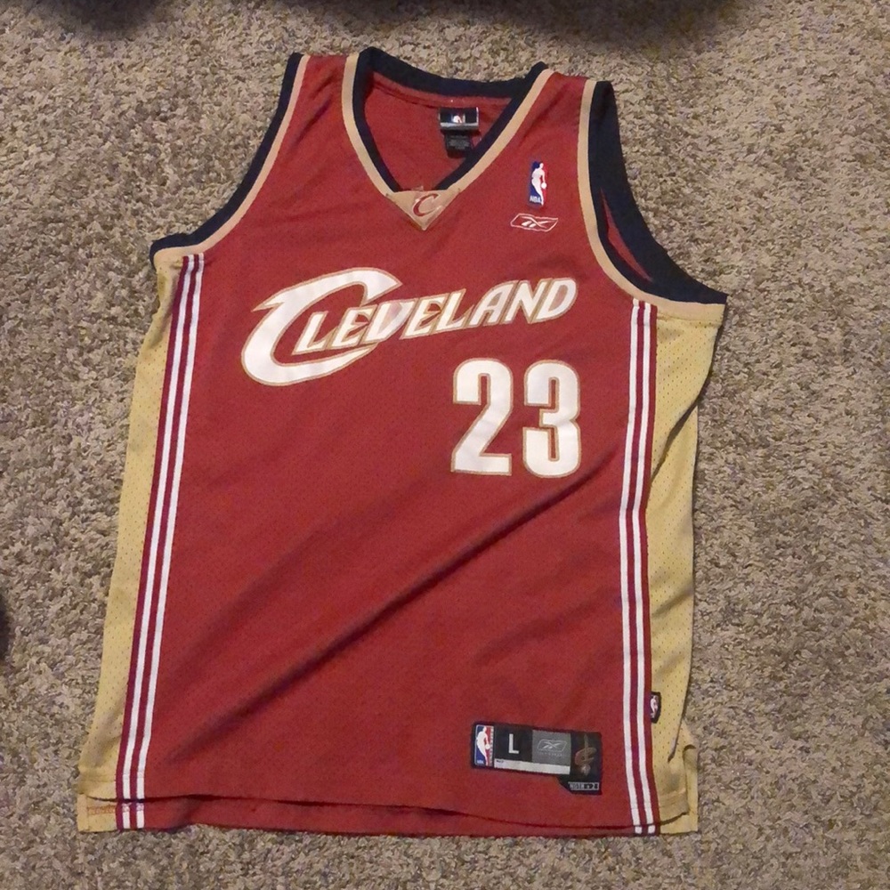 Lebron James Cavaliers Jersey